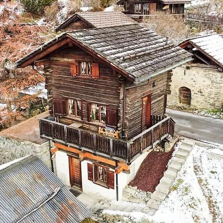 Bella Vouarda. Cosy Traditional Alpine Σαλέ *