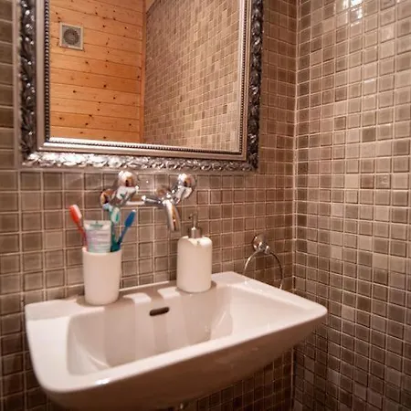 Bella Vouarda. Cosy Traditional Alpine * Ayer