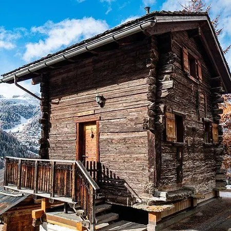 Bella Vouarda. Cosy Traditional Alpine Ayer