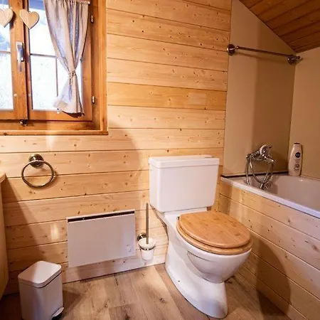 Bella Vouarda. Cosy Traditional Alpine Ayer